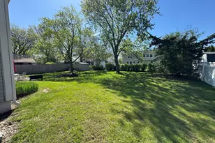 23W281 Cambridge Ct, Glen Ellyn, IL 60137 - Photo 22