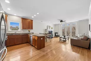 4862 N Kenmore Ave, Chicago, IL 60640 - Photo 2