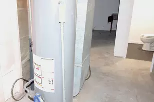 915 Hoban Ave, Rockford, IL 61101 - Photo 32