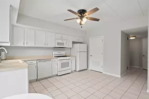 7759 Bristol Park Dr, Tinley Park, IL 60477 - Photo 8