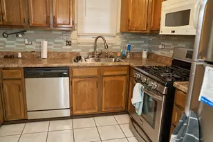 513 S Harper Ave, Glenwood, IL 60425 - Photo 4
