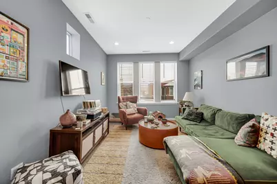 2945 W Belle Plaine Avenue #3E, Chicago, IL 60618 - Photo 8