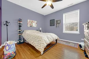 2945 W Belle Plaine Ave, Chicago, IL 60618 - Photo 12