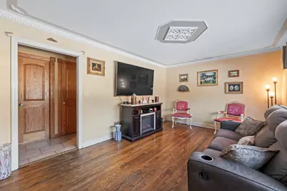 7241 W 109th Place, Worth, IL 60482 - Photo 2