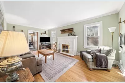 2437 Marcy Avenue, Evanston, IL 60201 - Photo 4