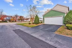 3648 Daisy Ln, Elgin, IL 60124 - Photo 28