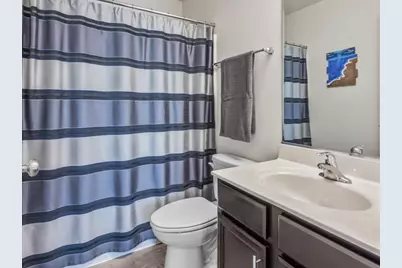 [Address not provided], Elgin, IL 60124 - Photo 16