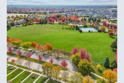 [Address not provided], Elgin, IL 60124 - Photo 36