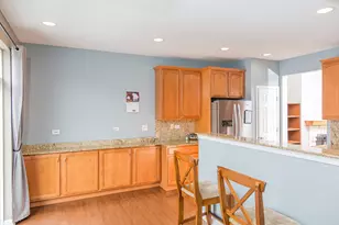3138 Taunton St, Elgin, IL 60124 - Photo 8