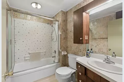 452 Lakeside Avenue, Crystal Lake, IL 60014 - Photo 16