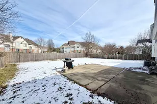 213 Vintage Ln, Buffalo Grove, IL 60089 - Photo 28