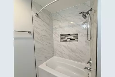 213 Vintage Lane, Buffalo Grove, IL 60089 - Photo 22