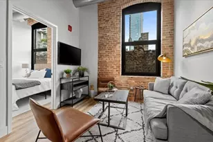 153 W Ohio St, Chicago, IL 60654 - Photo 4