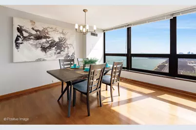 360 E Randolph Street #3902, Chicago, IL 60601 - Photo 8
