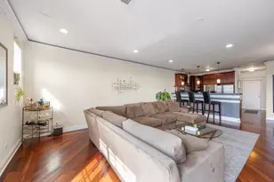 4755 N Kilbourn Ave, Chicago, IL 60630 - Photo 14