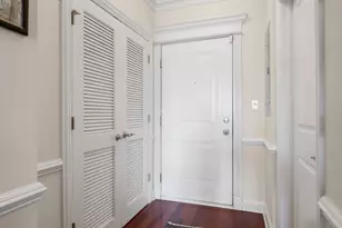 4755 N Kilbourn Ave, Chicago, IL 60630 - Photo 4