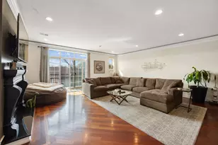 4755 N Kilbourn Ave, Chicago, IL 60630 - Photo 10