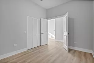 1625 W Howard Ave, Chicago, IL 60626 - Photo 8