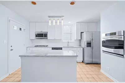 1329 E 61st Street, Chicago, IL 60637 - Photo 6