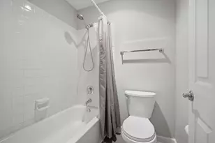 1103 S Hunt Club Dr, Mount Prospect, IL 60056 - Photo 16