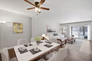 1103 S Hunt Club Dr, Mount Prospect, IL 60056 - Photo 4