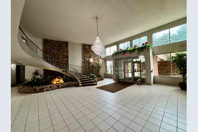 18 E Old Willow Road #522N, Prospect Heights, IL 60070 - Photo 4