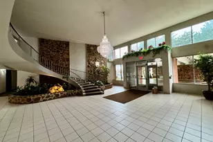 18 E Old Willow Rd, Prospect Heights, IL 60070 - Photo 4