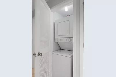 5411 N Winthrop Avenue #317, Chicago, IL 60640 - Photo 10