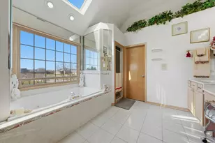 39 Odyssey Dr, Tinley Park, IL 60477 - Photo 24