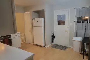 18555 Olde Farm Rd, Lansing, IL 60438 - Photo 6