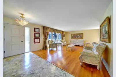 5000 Pratt Avenue, Skokie, IL 60077 - Photo 6