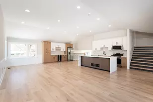 10433 S 83rd Ave, Palos Hills, IL 60465 - Photo 6