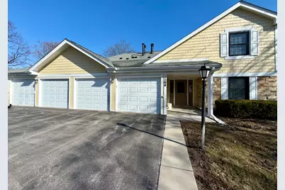 1168 Middlebury Lane #A1, Wheeling, IL 60090 - Photo 1