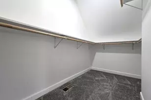 6N221 Virginia Rd, Roselle, IL 60172 - Photo 18