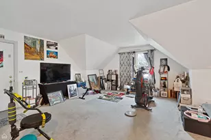 2000 N 73rd Ave, Elmwood Park, IL 60707 - Photo 8