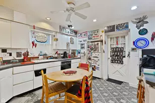 2000 N 73rd Ave, Elmwood Park, IL 60707 - Photo 14