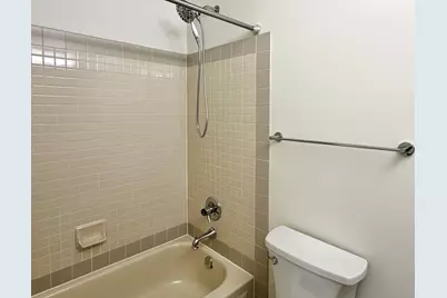 480 N McClurg Court #520, Chicago, IL 60611 - Photo 18