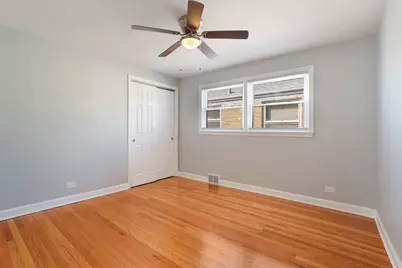 7242 S Honore Street, Chicago, IL 60636 - Photo 10