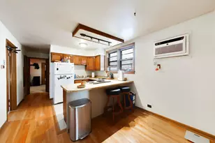 1322 W Barry Ave, Chicago, IL 60657 - Photo 46