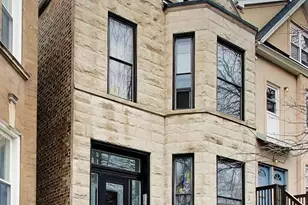 1322 W Barry Ave, Chicago, IL 60657 - Photo 2