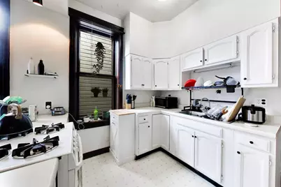 1322 W Barry Avenue, Chicago, IL 60657 - Photo 34