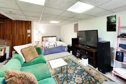 1322 W Barry Avenue, Chicago, IL 60657 - Photo 22