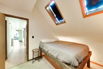 1322 W Barry Avenue, Chicago, IL 60657 - Photo 54