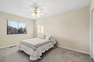 1217 Franklin Ln, Buffalo Grove, IL 60089 - Photo 16