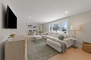 [Address not provided], Wheaton, IL 60189 - Photo 4