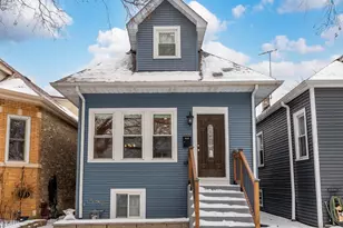 6243 W Byron St, Chicago, IL 60634 - Photo 1