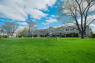2226 Langdon Pl, Hoffman Estates, IL 60169 - Photo 26