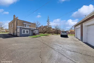 4332 Amelia Avenue, Lyons, IL 60534 - Photo 4