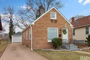 610 S Fulton Ave, Waukegan, IL 60085 - Photo 2