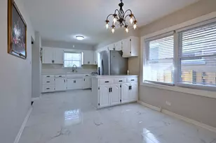 341 Iroquois Rd, Hillside, IL 60162 - Photo 6